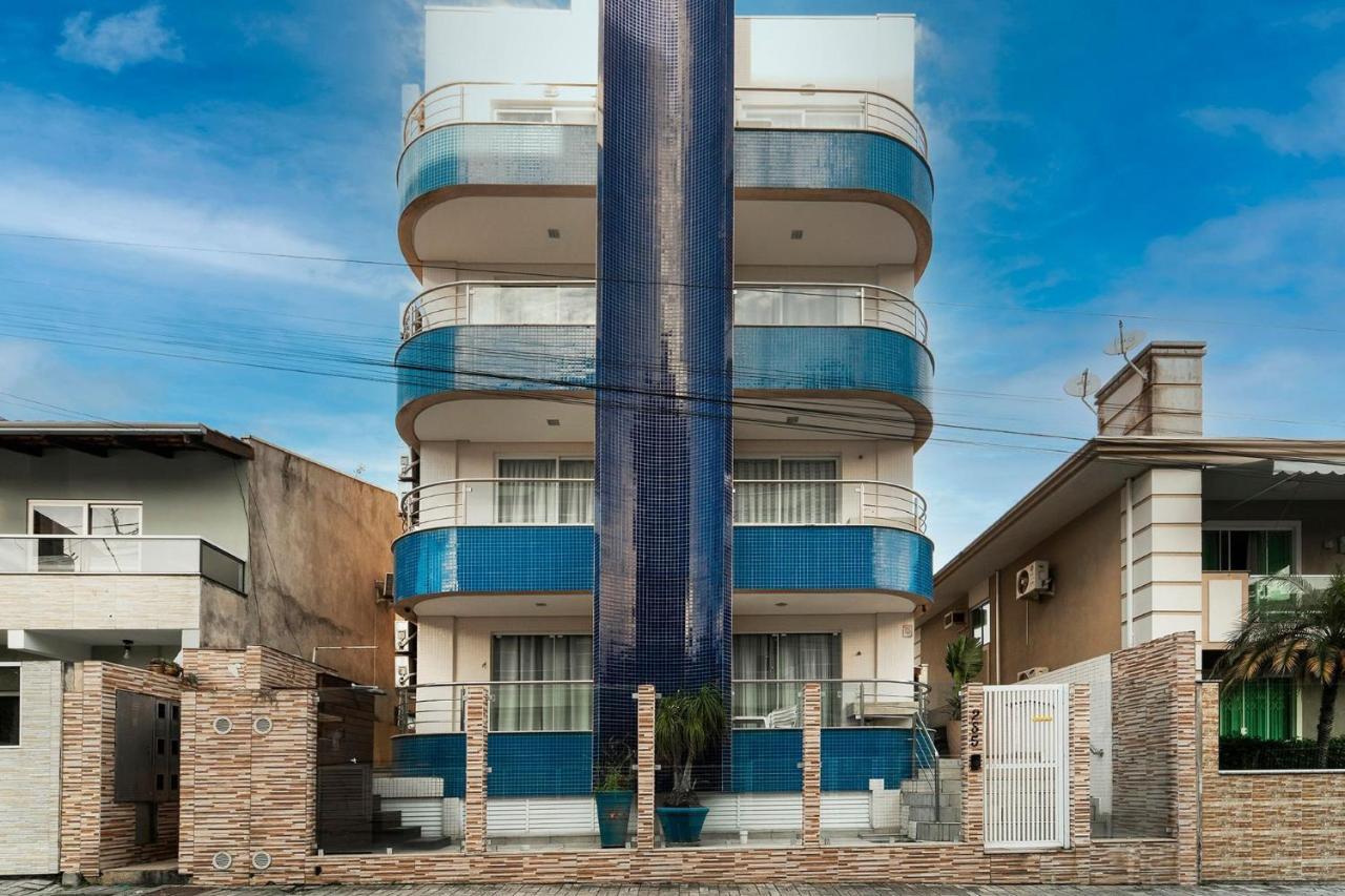 Residencial Edite No Centro De Bombinha Bombinhas Eksteriør billede