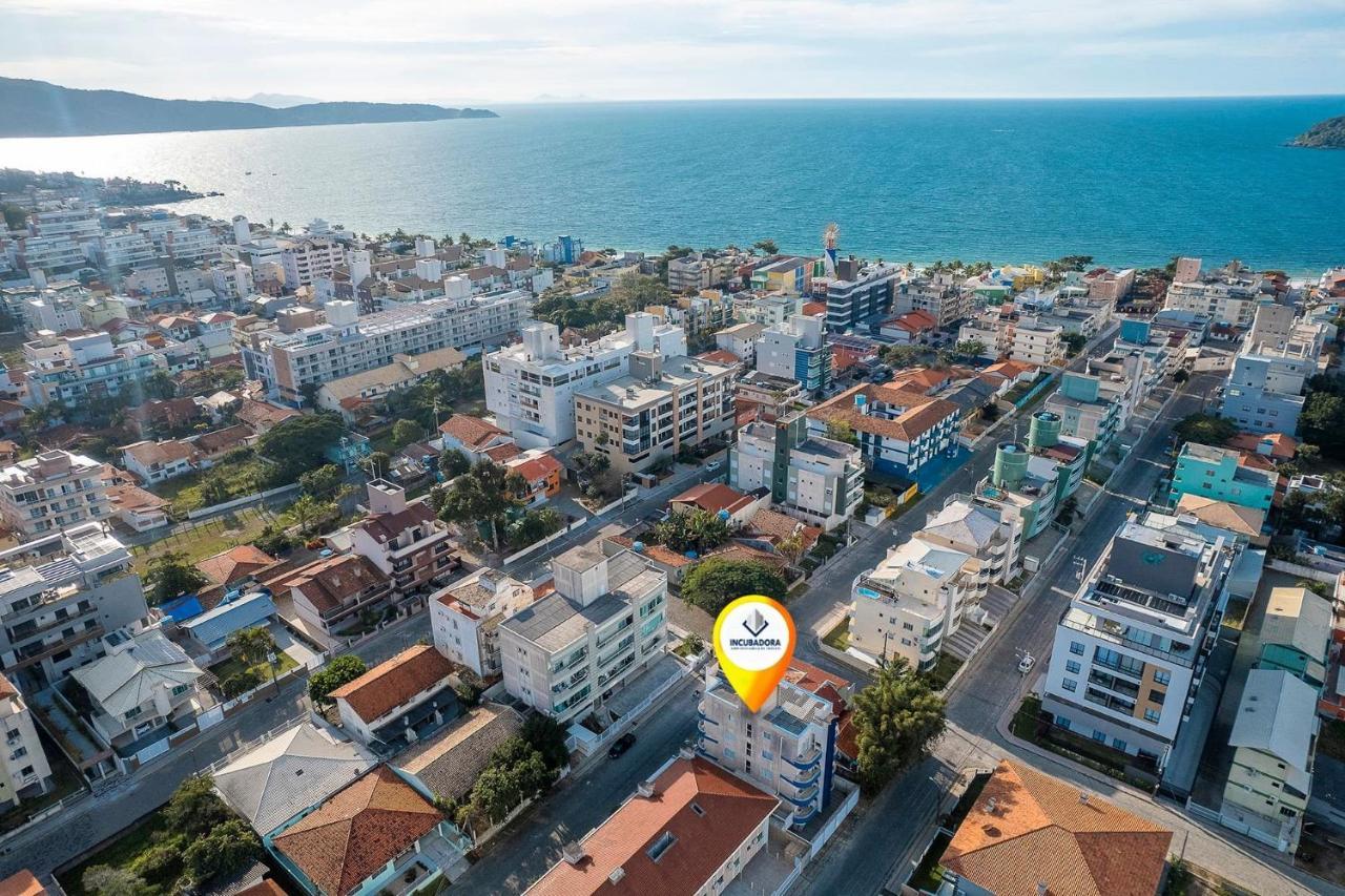 Residencial Edite No Centro De Bombinha Bombinhas Eksteriør billede
